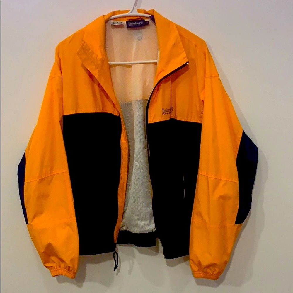 Men’s two toned cinched windbreaker
